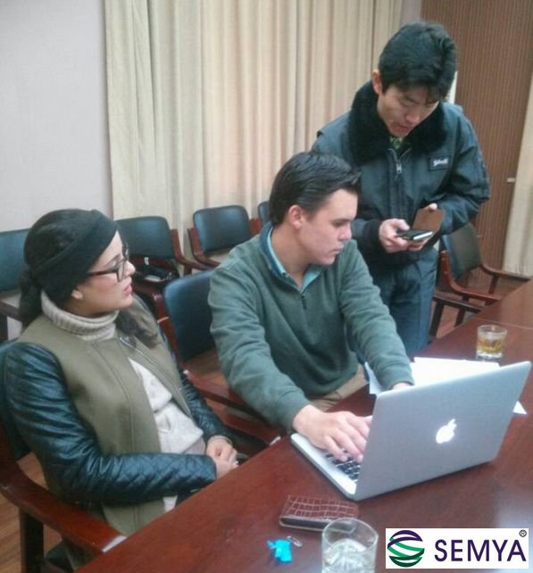 墨西哥客戶前來公司洽談并簽訂魚漿飼料三效降膜蒸發器合同